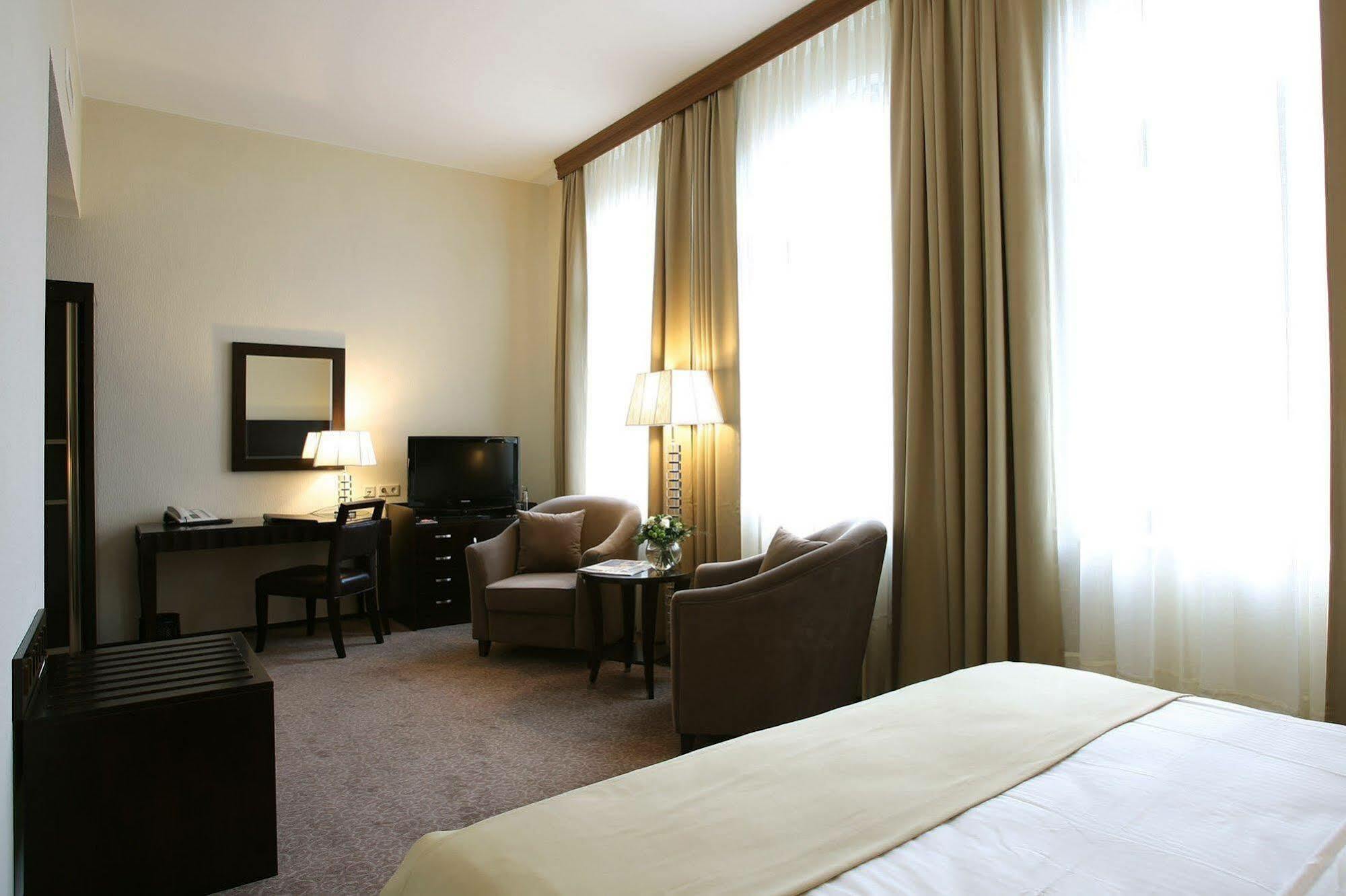 Grand Palace Hotel Hannover Bilik gambar